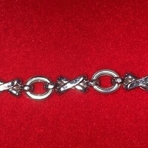 Stylish bracelet unisex 14k white gold new